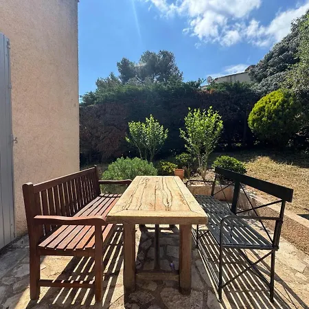 Holiday home Maison De La Rade, Sea View And Air Conditioning Saint-Mandrier-sur-Mer
